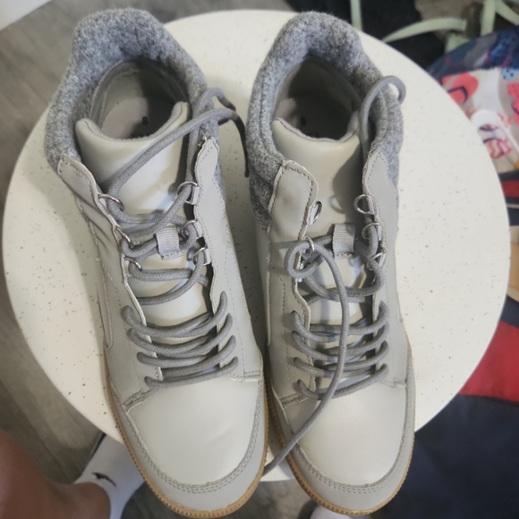 Time and Tru Gray Lace Up Boots - Picture 1 of 1